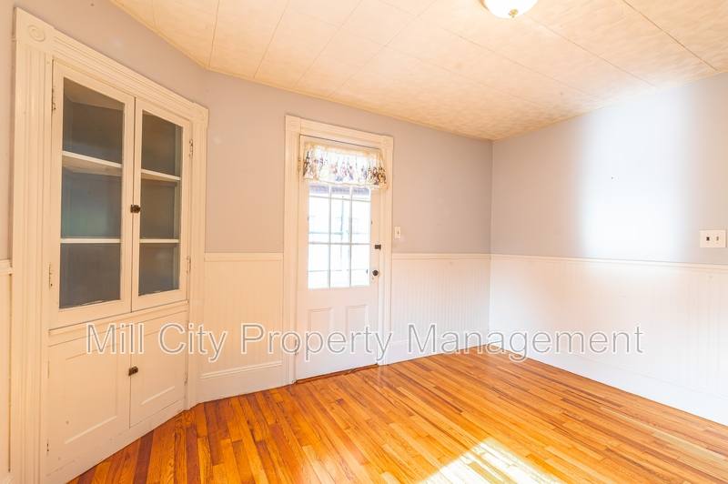 Apartment for rent at 195 Sagamore St #2, Manchester, NH 03104