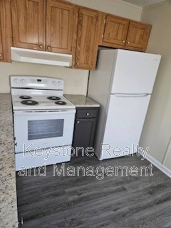 House for rent at 815 Monroe Lane, Oak Grove, KY 42262