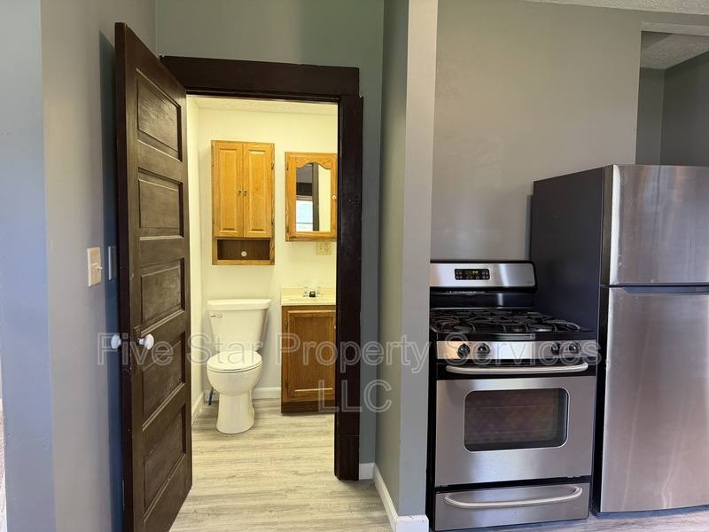 Apartment for rent at 229 W Allen St, Springfield, IL 62704