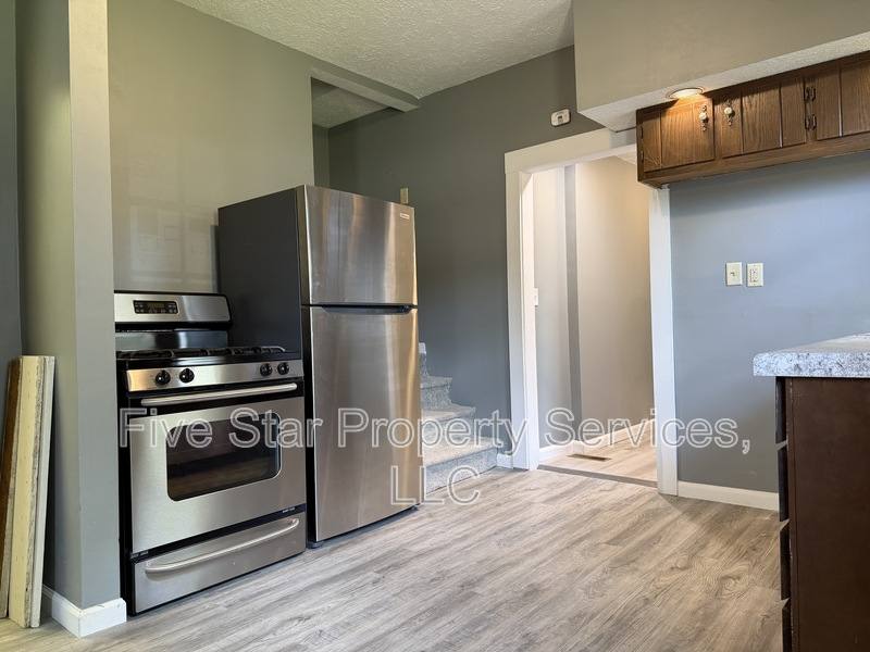 Apartment for rent at 229 W Allen St, Springfield, IL 62704