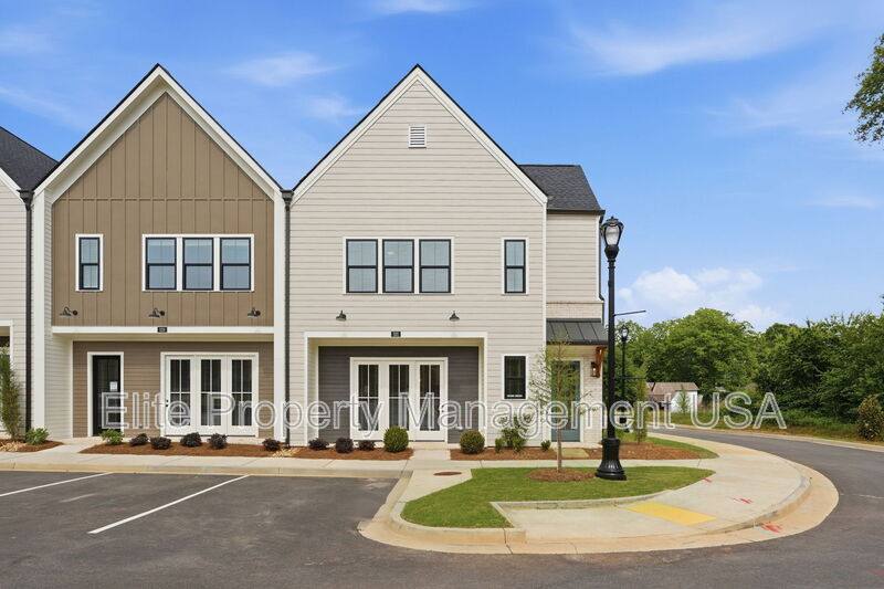 Townhouse for rent at 39 Peony St, Braselton, GA 30517