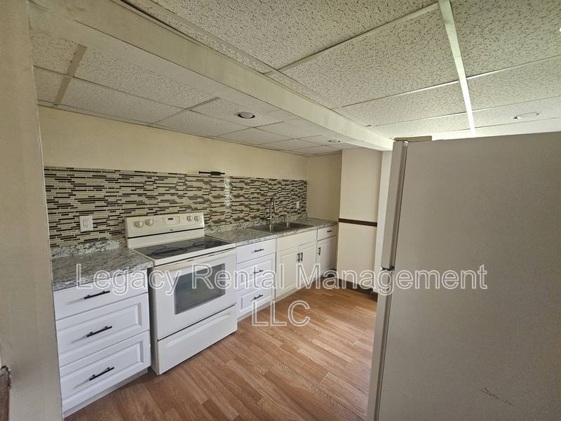 Apartment for rent at 533 W Shawnee Ave - 1st #1, Plymouth, PA 18651