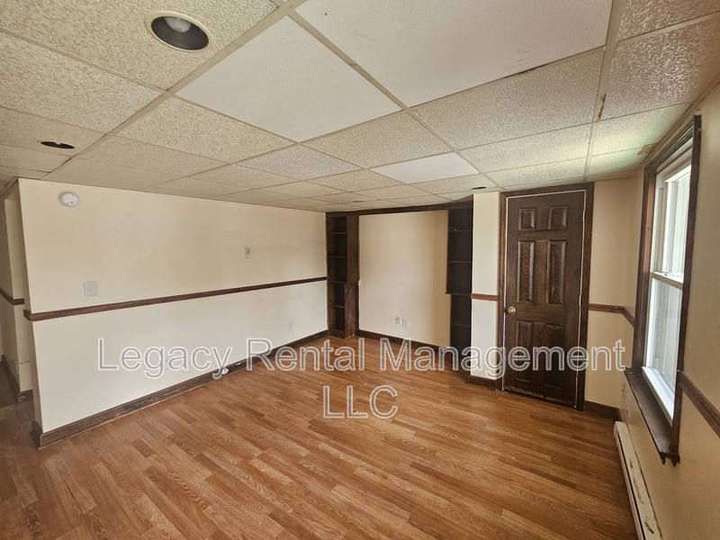 Apartment for rent at 533 W Shawnee Ave - 1st #1, Plymouth, PA 18651