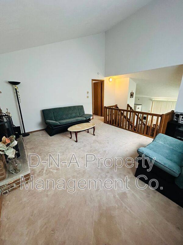 House for rent at 954 Country Place Dr #H623, Tobyhanna, PA 18466