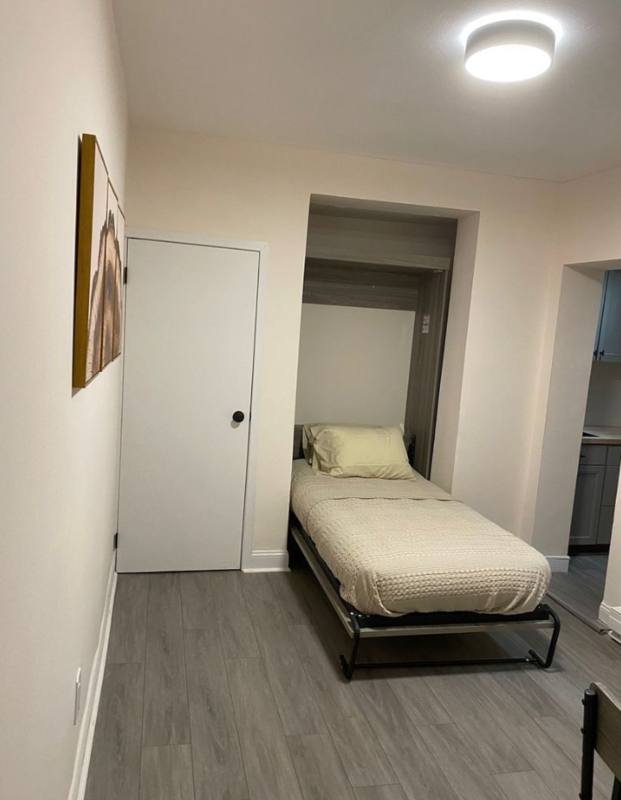 Apartment for rent at 1017 Pine St #1R, Philadelphia, PA 19107