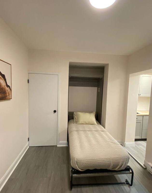 Apartment for rent at 1017 Pine St #1R, Philadelphia, PA 19107