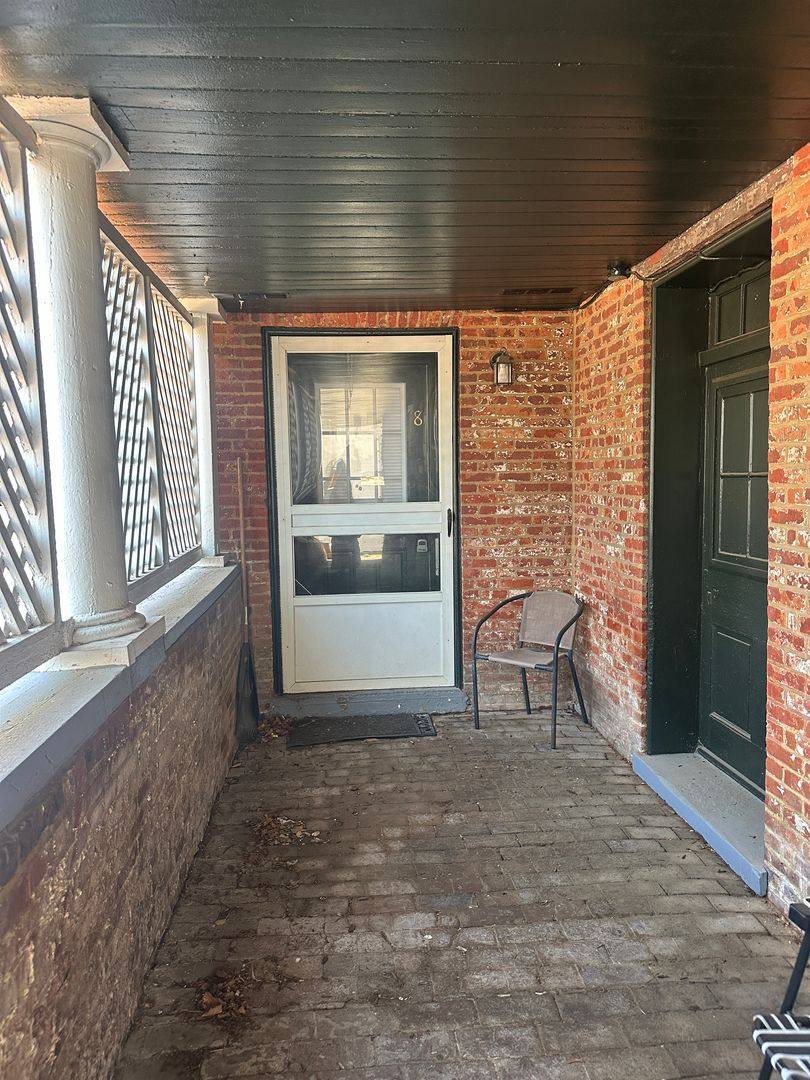 Apartment for rent at 418 N Loudoun St, Winchester, VA 22601