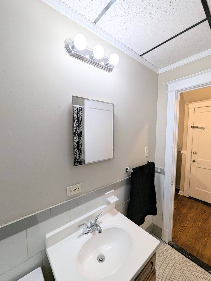 Apartment for rent at 5111 S Broadway, Saint Louis, MO 63111
