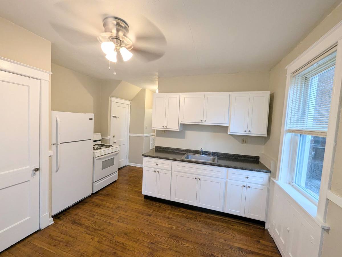 Apartment for rent at 5111 S Broadway, Saint Louis, MO 63111