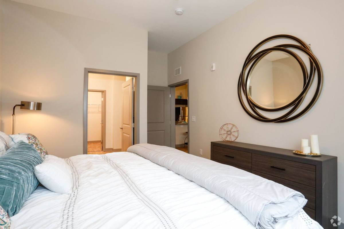 Apartment for rent at 115 Dayton St, Hamilton, OH 45011