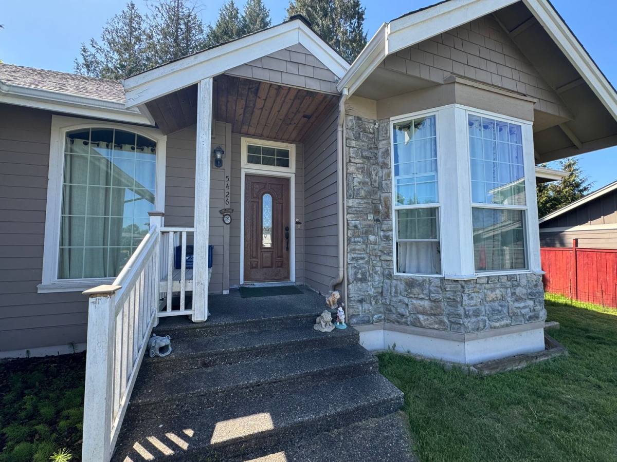 House for rent at 5426 Ocean Mist Loop, Blaine, WA 98230