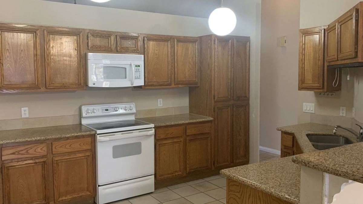 House for rent at 3730 Village Grove Dr, Humble, TX 77396