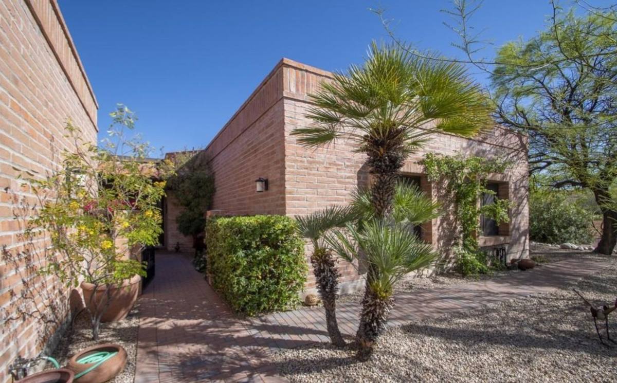 House for rent at 4380 N Camino De Carrillo, Tucson, AZ 85750