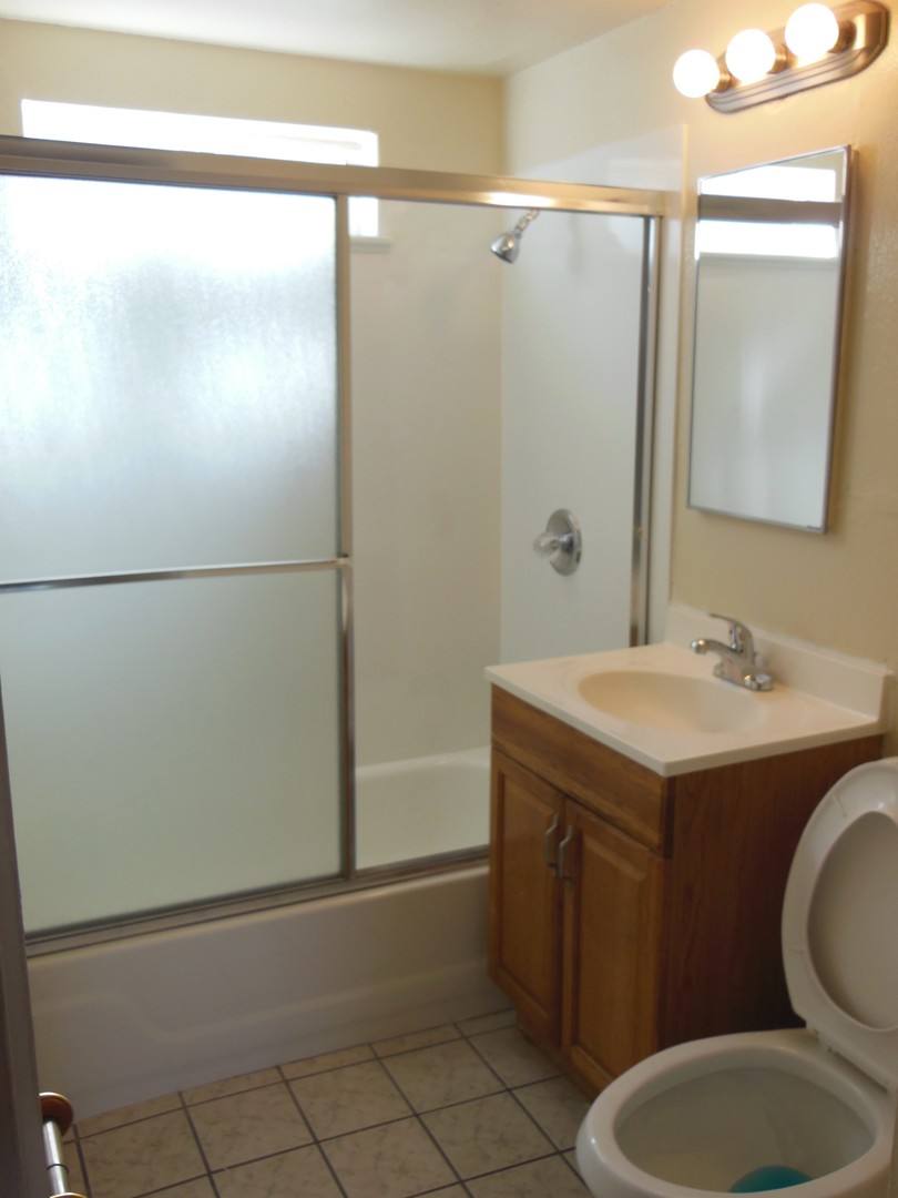 Apartment for rent at 439-441 Alden St, Redwood City, CA 94063
