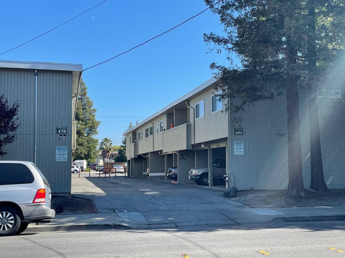 Apartment for rent at 485 Redwood Ave, Redwood City, CA 94061