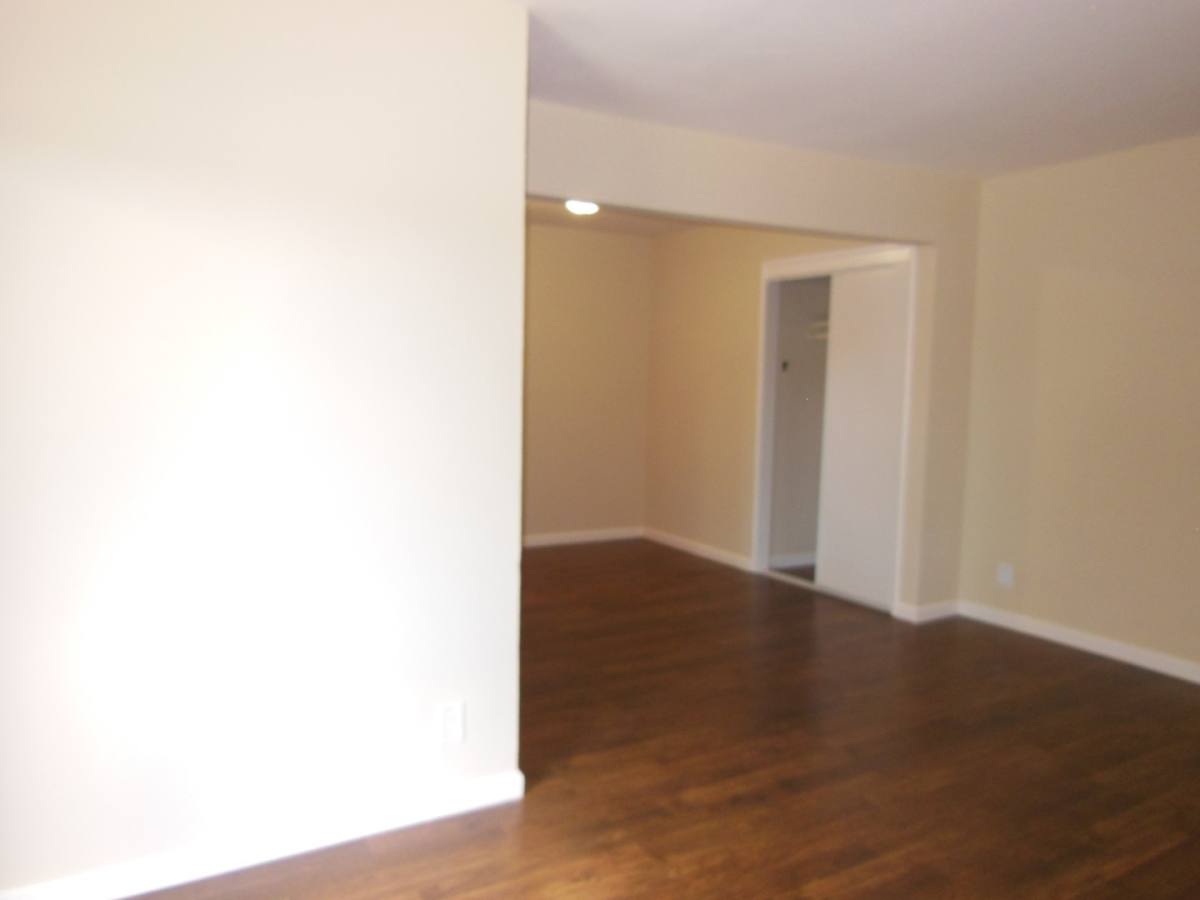 Apartment for rent at 485 Redwood Ave, Redwood City, CA 94061