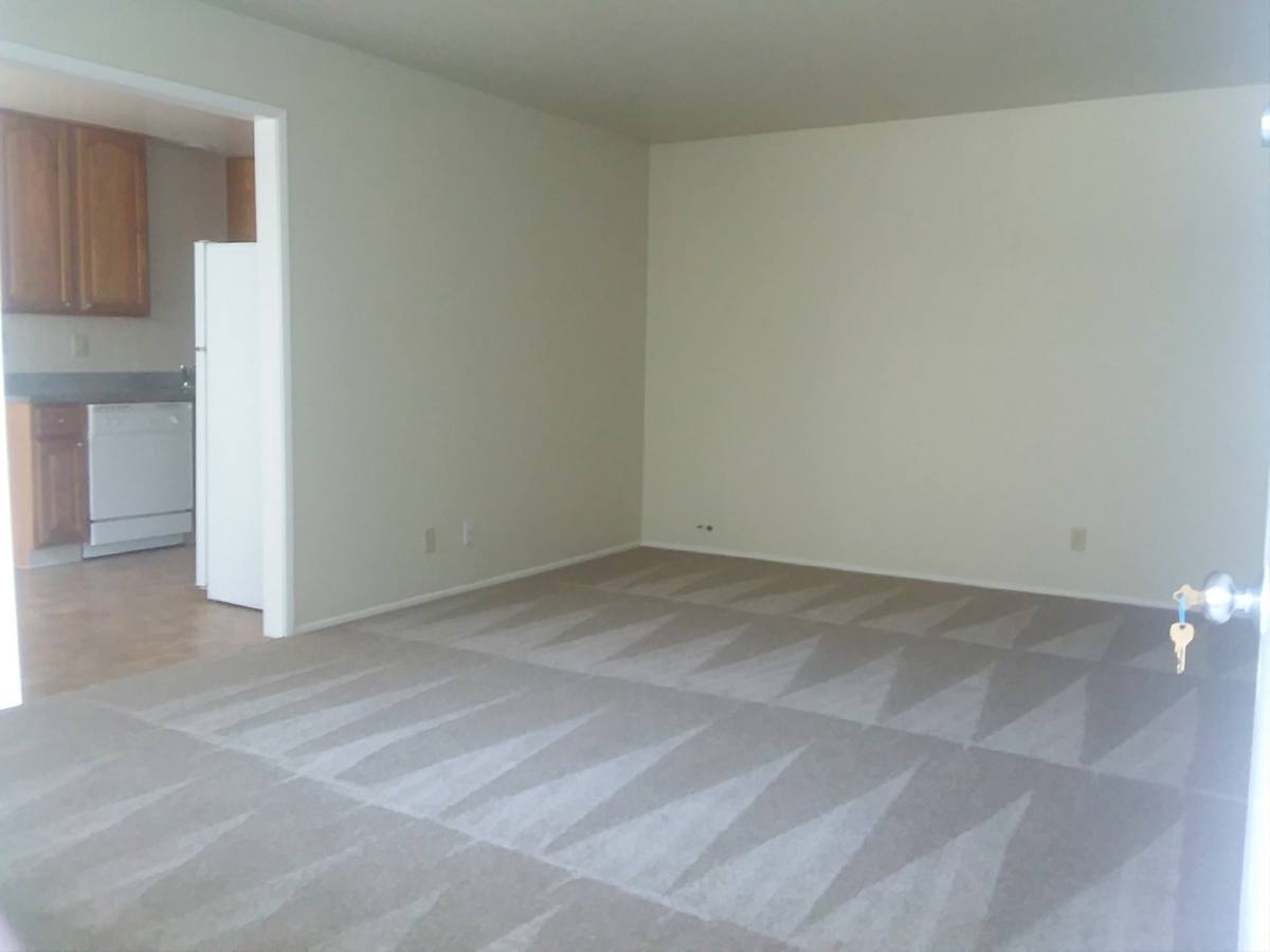 Apartment for rent at 1839 Woodside Rd, Redwood City, CA 94061