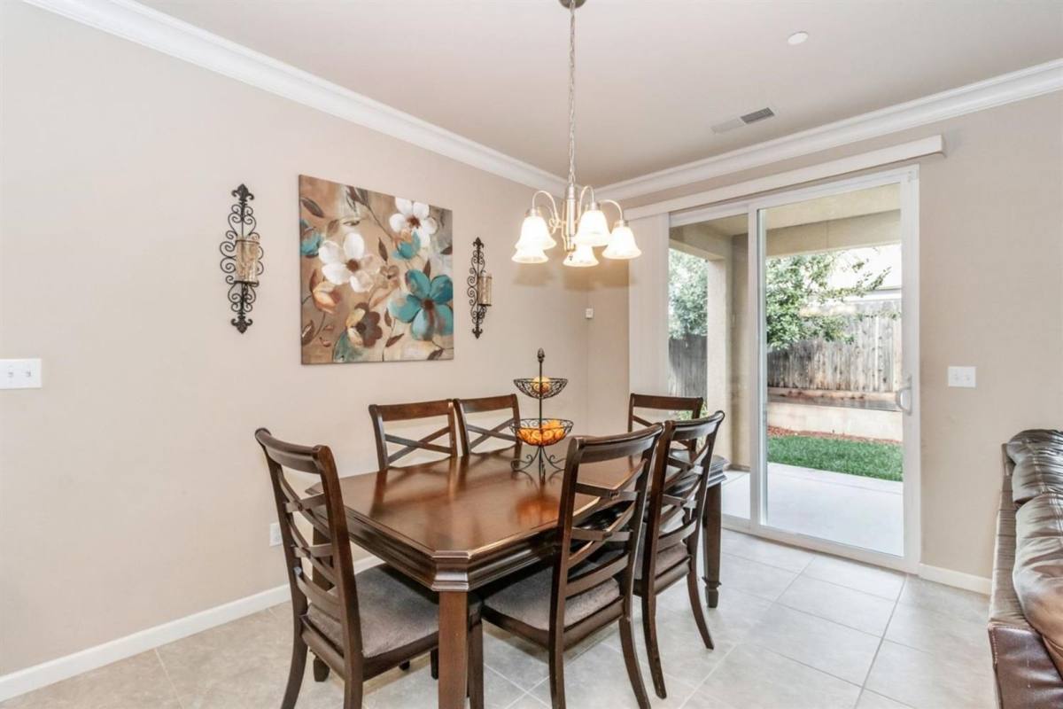 House for rent at 837 Maine Ave, Clovis, CA 93619
