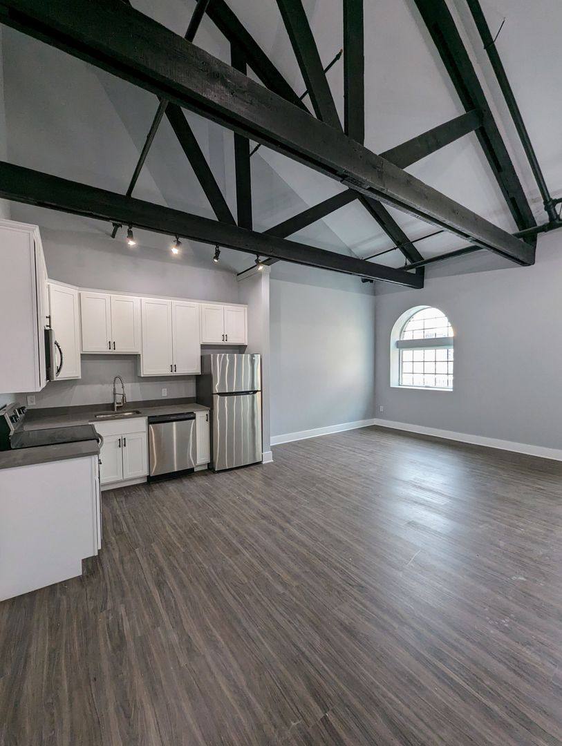 Apartment for rent at 905 Bingham St, Pittsburgh, PA 15203