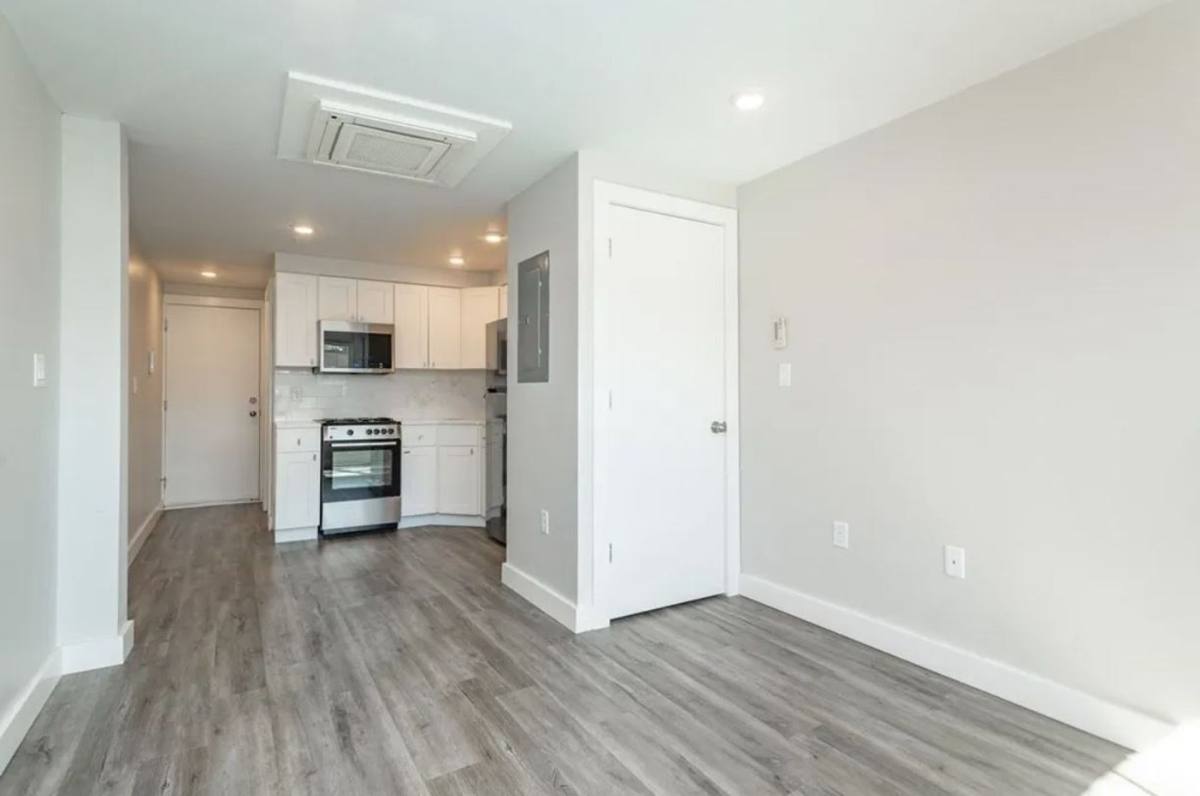 Apartment for rent at 11 Ashton Place, Methuen, MA 01844