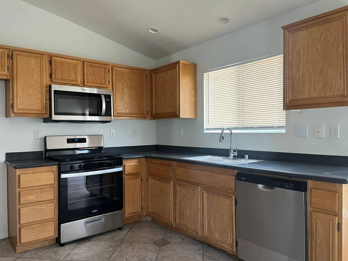 House for rent at 13892 Summer Wind St, Victorville, CA 92394