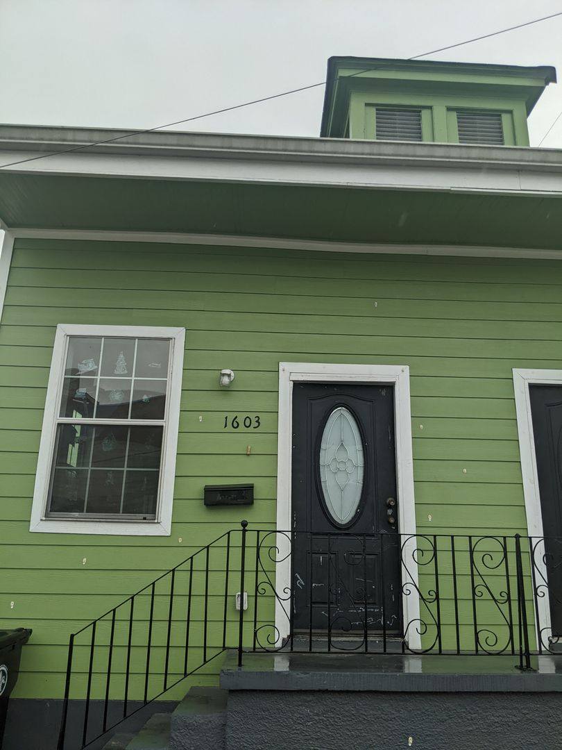 Apartment for rent at 1601-03 Marigny, New Orleans, LA 70117