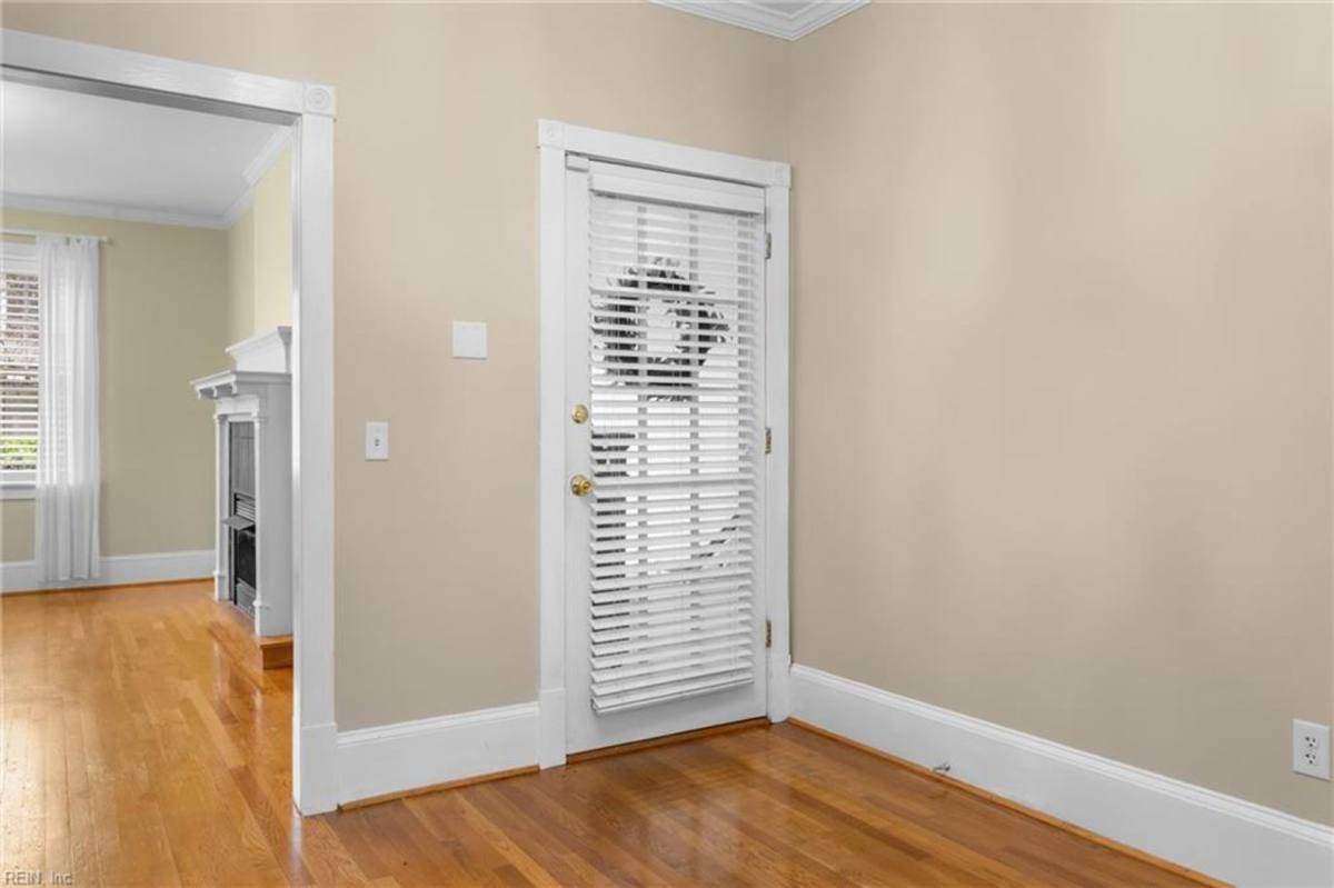 Apartment for rent at 736 W Princess Anne Rd, Norfolk, VA 23517