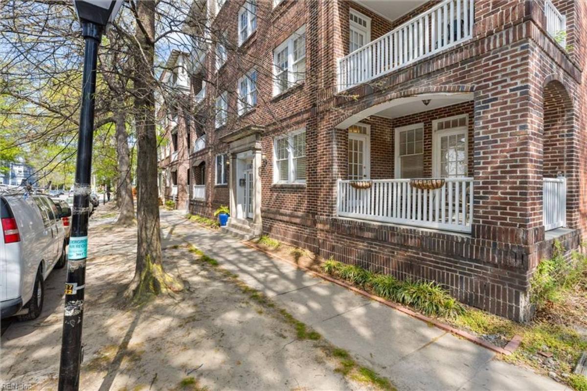 Apartment for rent at 736 W Princess Anne Rd, Norfolk, VA 23517