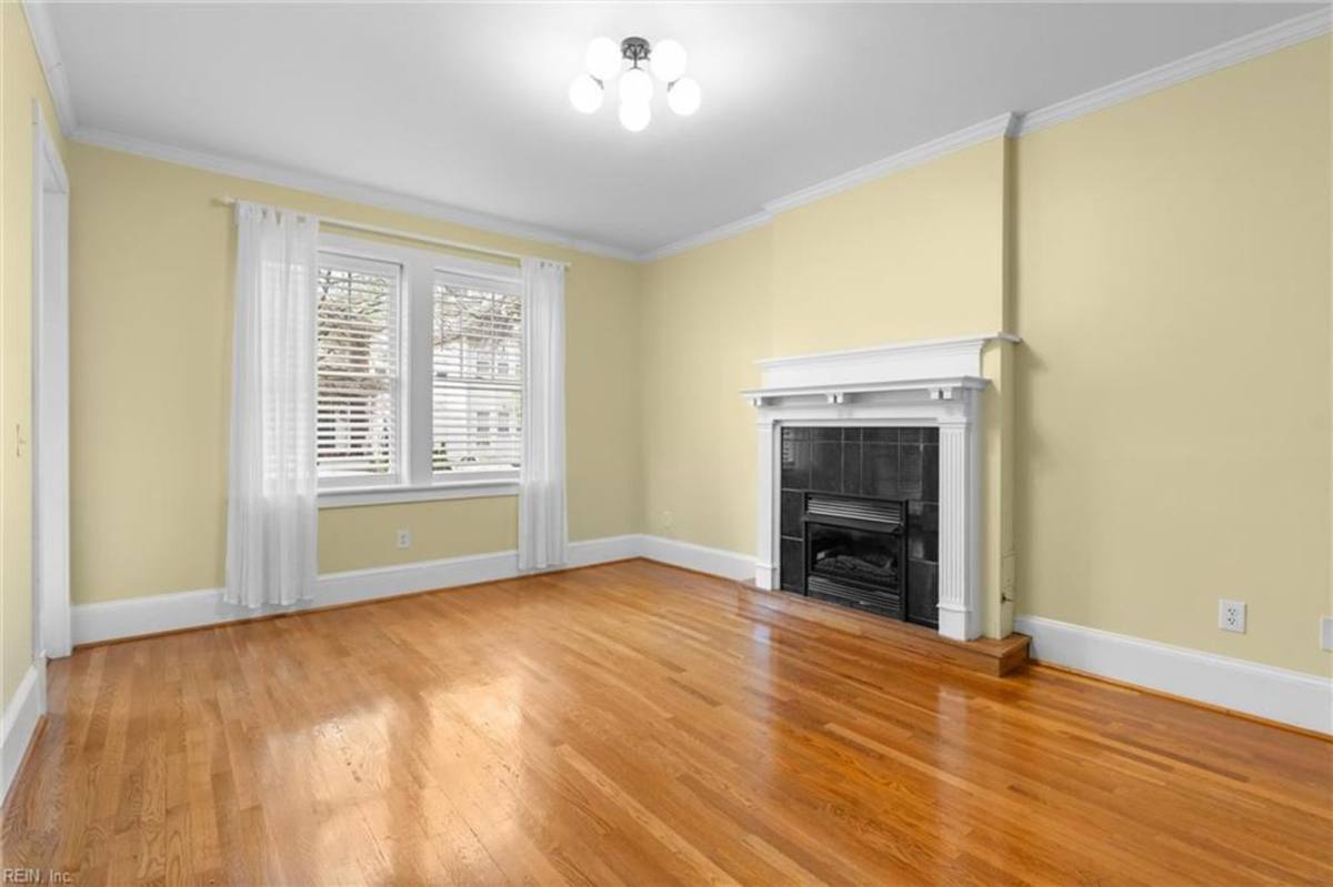 Apartment for rent at 736 W Princess Anne Rd, Norfolk, VA 23517