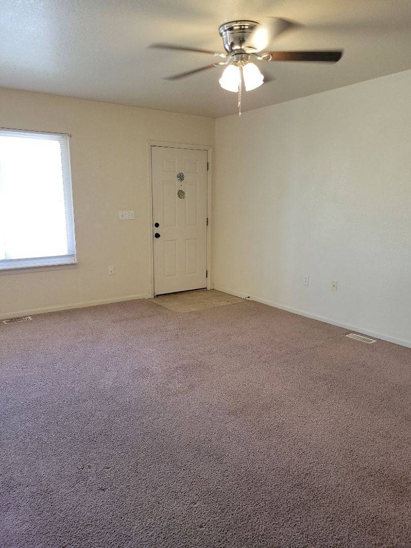 Apartment for rent at 631 Scottsvale Dr, Rolla, MO 65401
