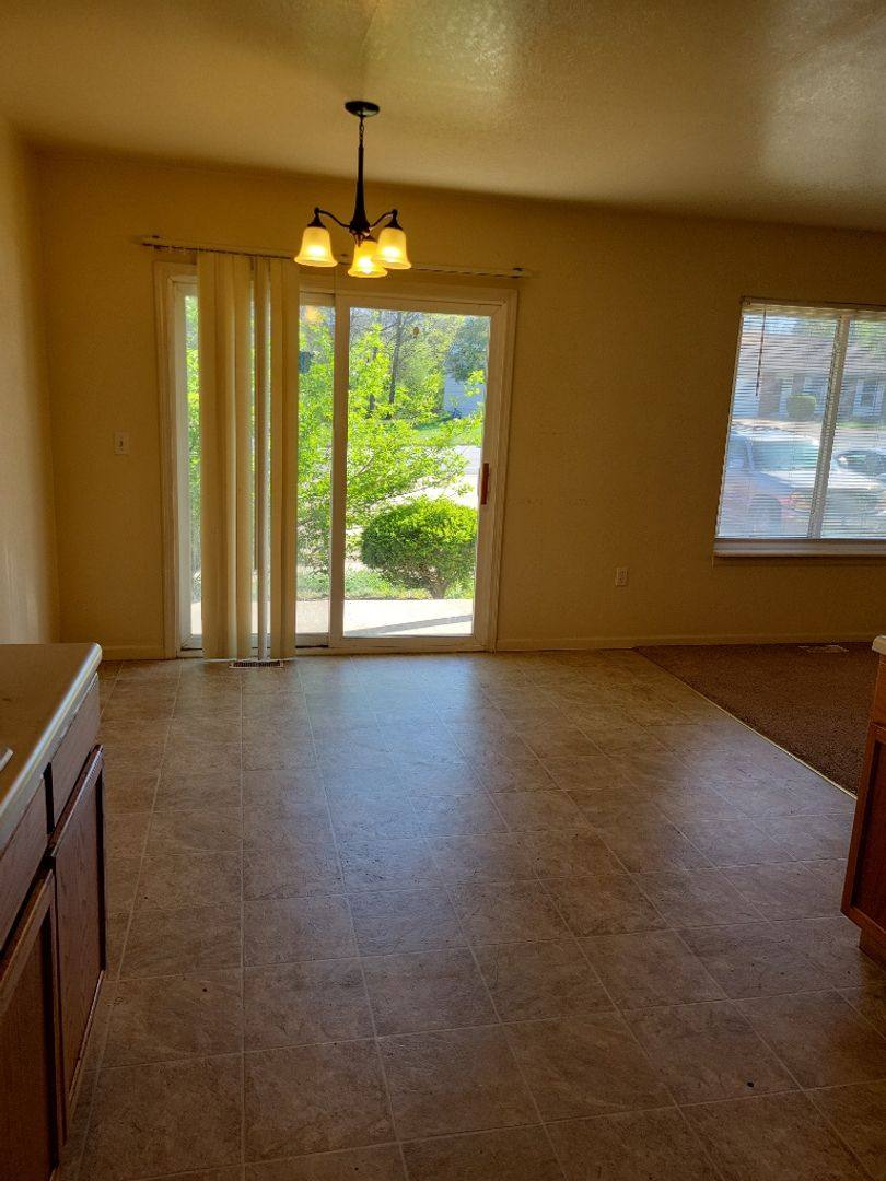 Apartment for rent at 631 Scottsvale Dr, Rolla, MO 65401