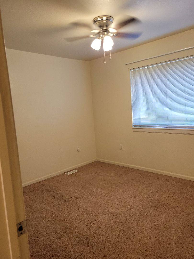 Apartment for rent at 631 Scottsvale Dr, Rolla, MO 65401