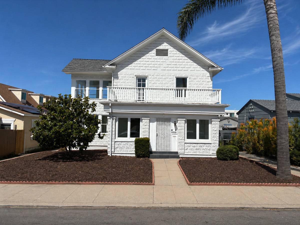 Apartment for rent at 4874-4876 Palm Ave, La Mesa, CA 91942