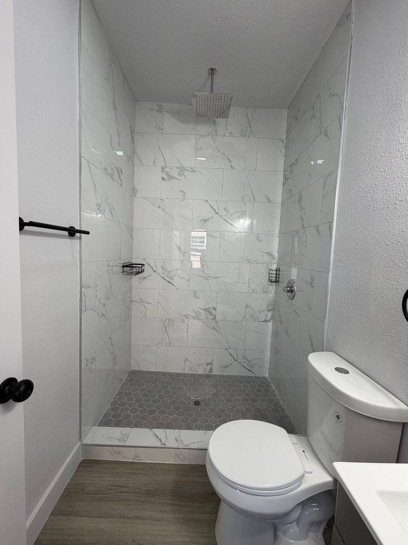 Apartment for rent at 1044 W 42nd Place, Los Angeles, CA 90037