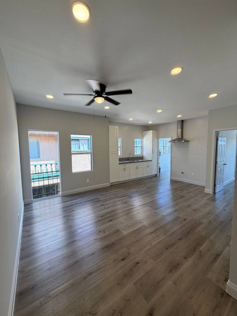Apartment for rent at 1044 W 42nd Place, Los Angeles, CA 90037
