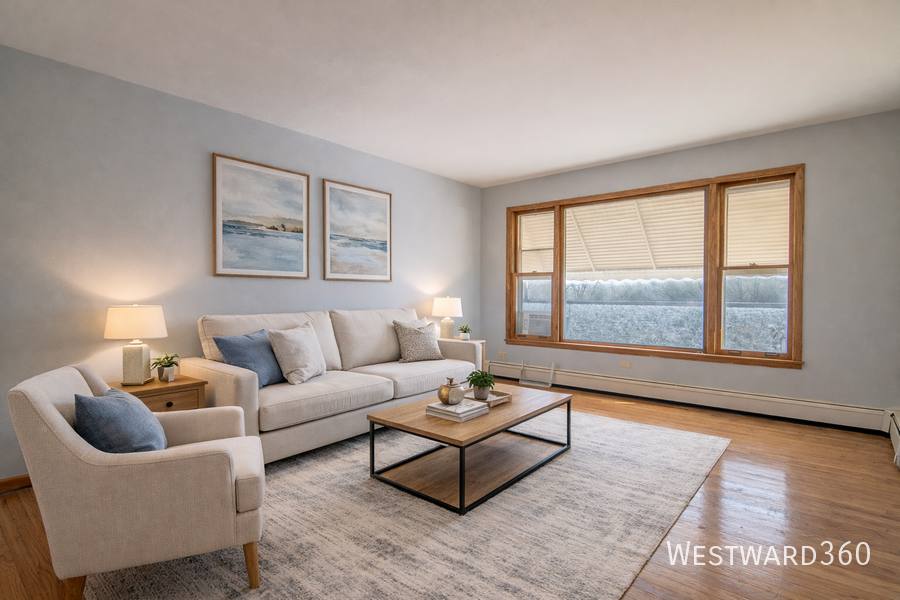 Apartment for rent at 14132 Highlawn Ave #2, Riverdale, IL 60827