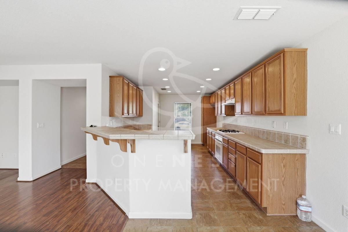 House for rent at 1368 Paddington Way, Olivehurst, CA 95961