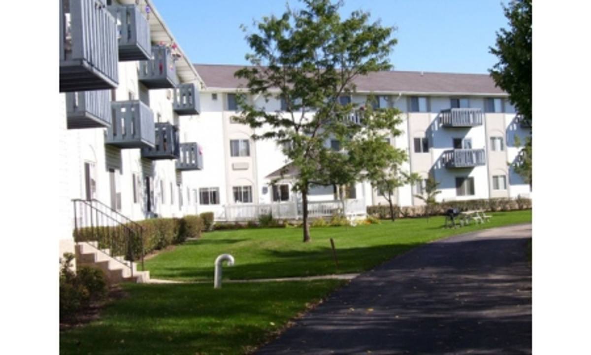 Apartment for rent at 1850 Huebbe Parkway, Beloit, WI 53511