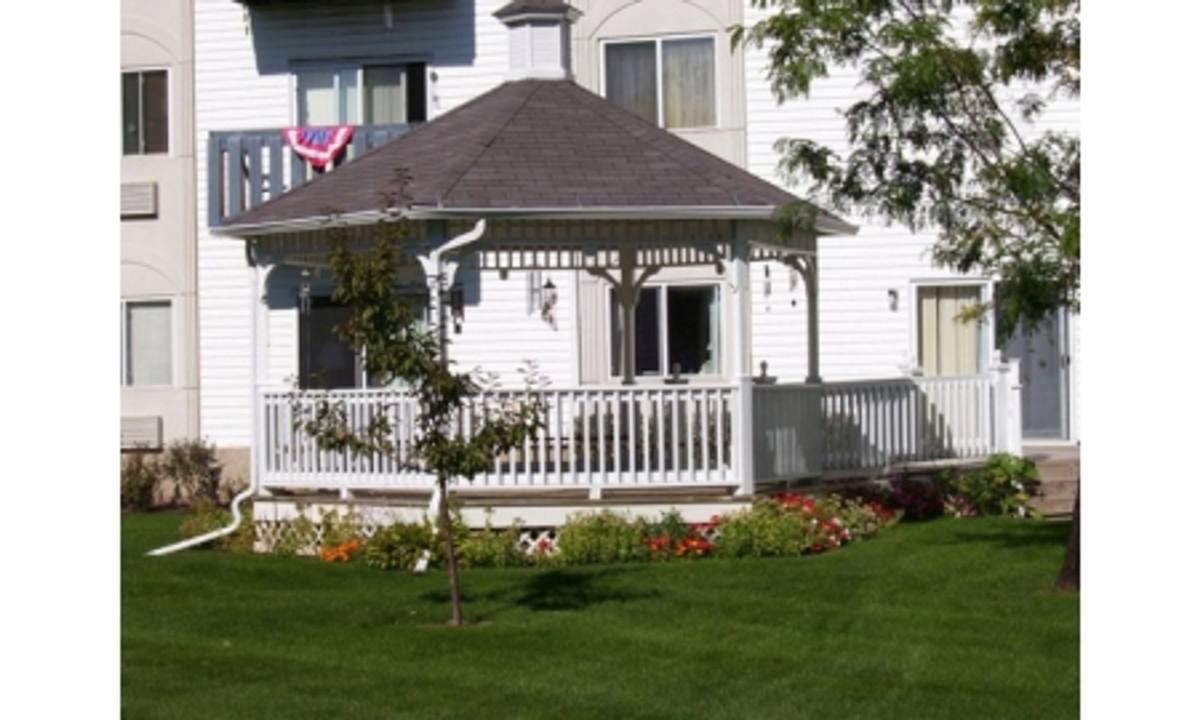 Apartment for rent at 1850 Huebbe Parkway, Beloit, WI 53511