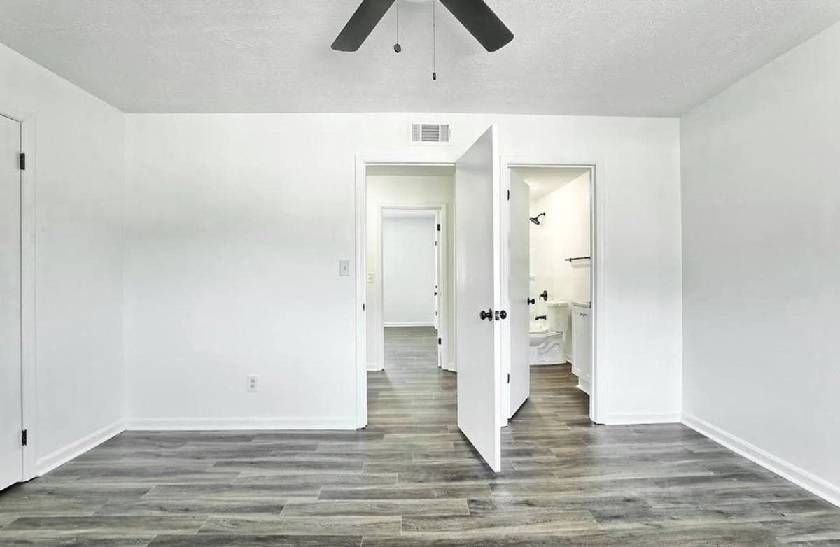 Townhouse for rent at 4550 Washington Rd, Atlanta, GA 30349