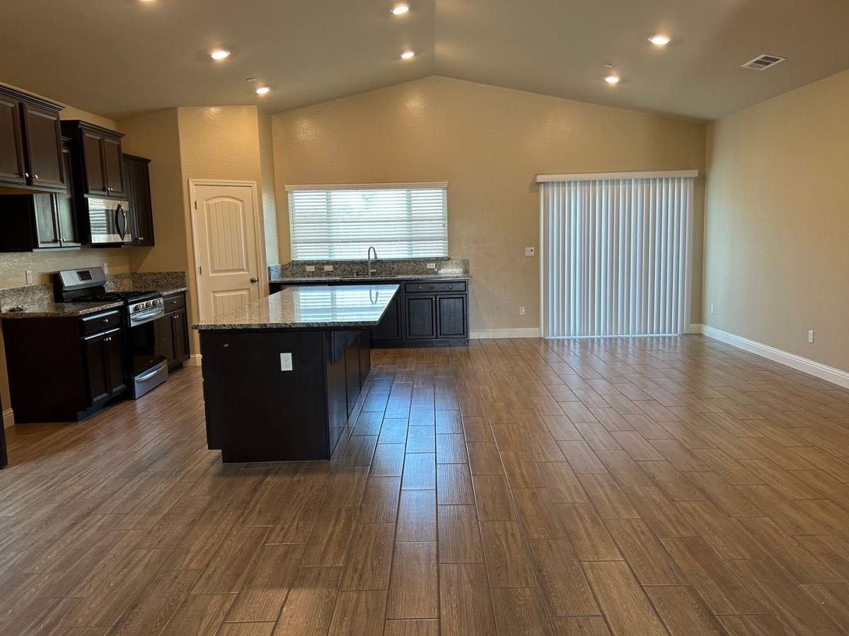 House for rent at 1025 S Crumal St, Visalia, CA 93292