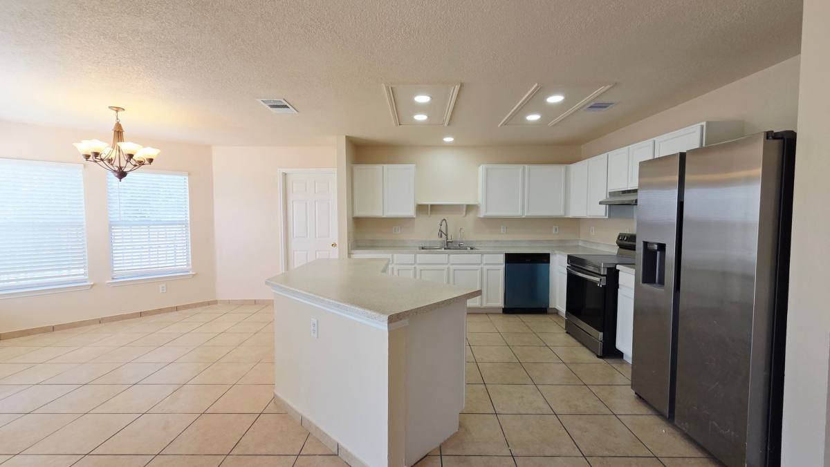 House for rent at 402 Empresario Dr, San Antonio, TX 78253