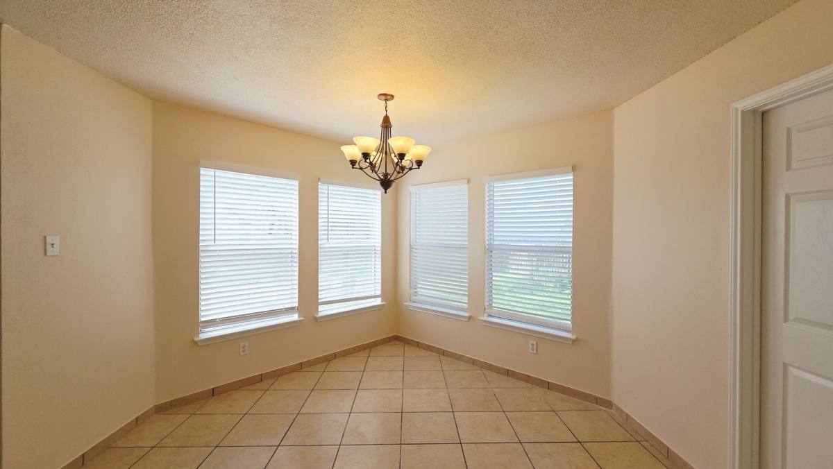 House for rent at 402 Empresario Dr, San Antonio, TX 78253