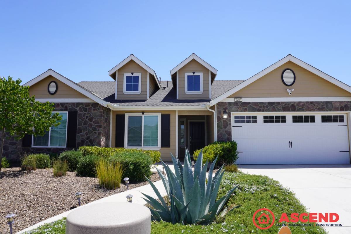 House for rent at 9403 Mountain Peak Lane, Bakersfield, CA 93314