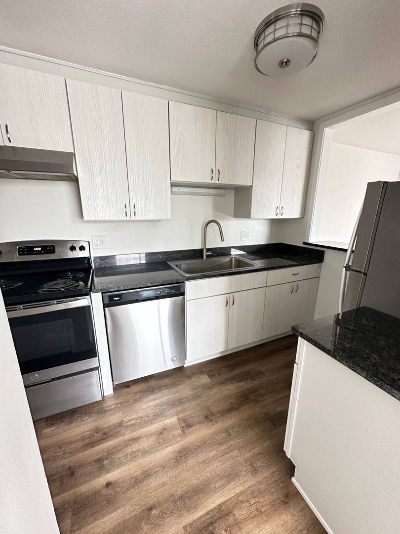 Apartment for rent at 3377 S Clarkson St, Englewood, CO 80113