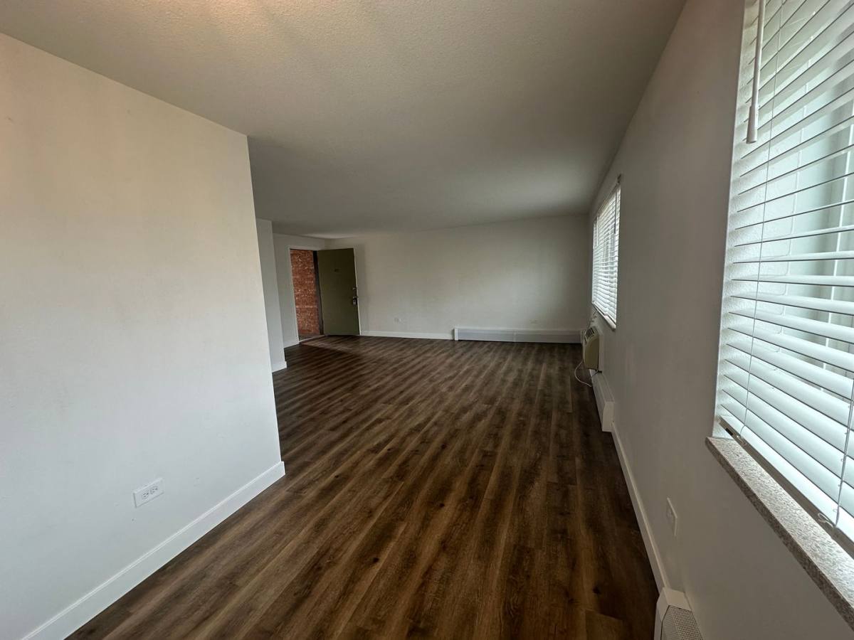 Apartment for rent at 3377 S Clarkson St, Englewood, CO 80113