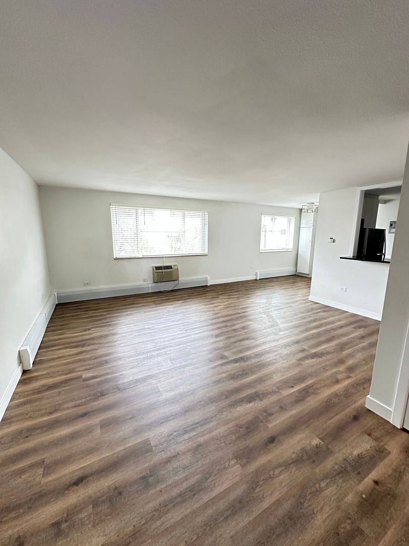 Apartment for rent at 3377 S Clarkson St, Englewood, CO 80113