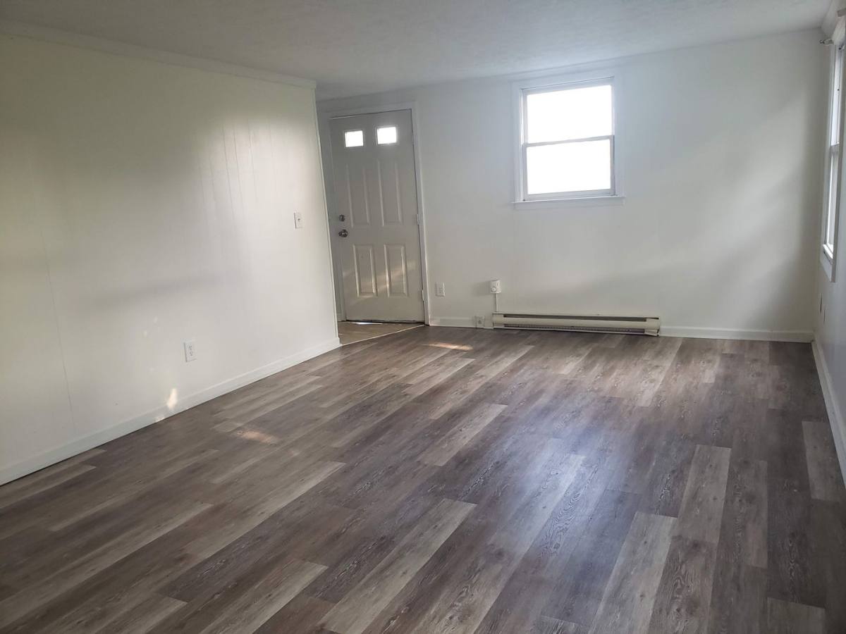 Townhouse for rent at 224 Lamont St, Johnson City, TN 37601
