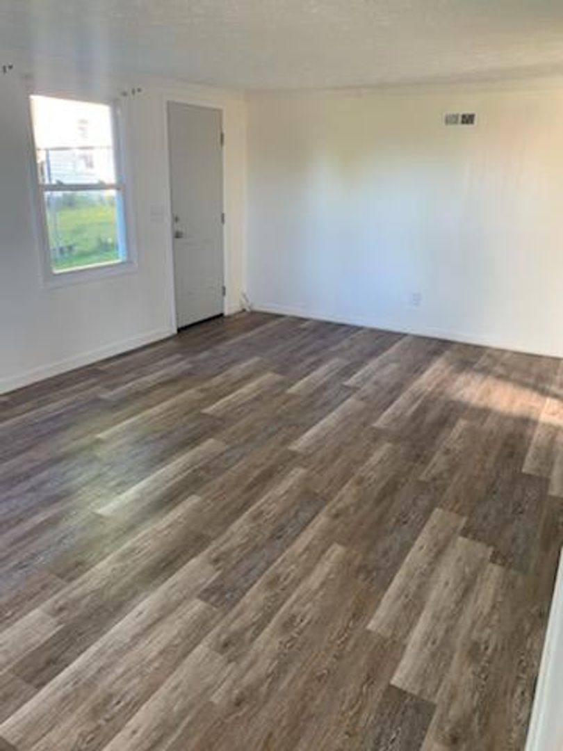Townhouse for rent at 224 Lamont St, Johnson City, TN 37601