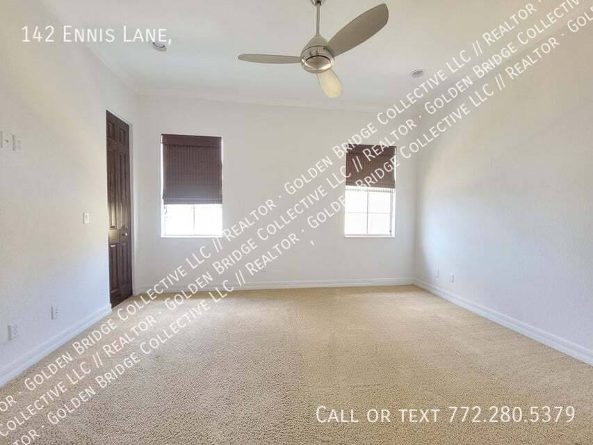 Townhouse for rent at 142 Ennis Lane, Jupiter, FL 33458
